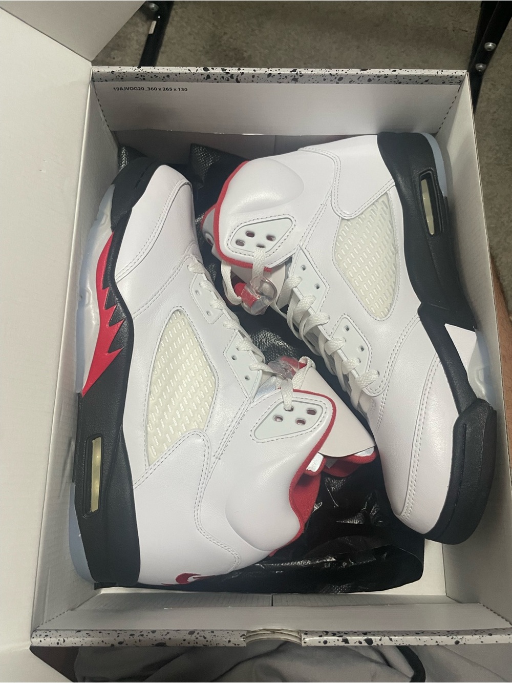 Jordan 5 Retro Fire Red Silver Tongue Size 12